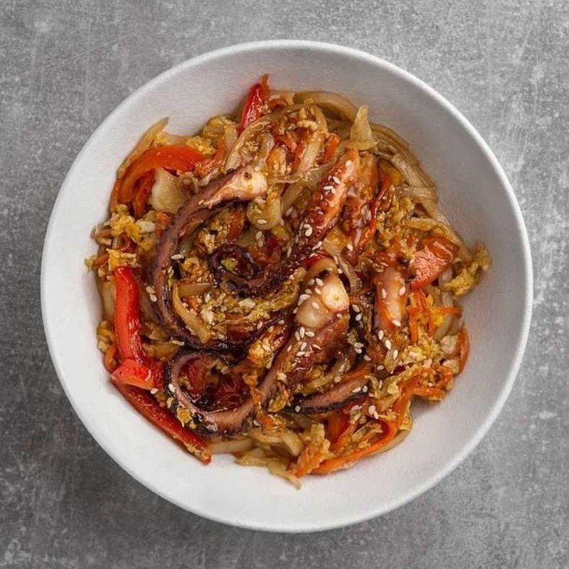 WOK осьминогом бэби